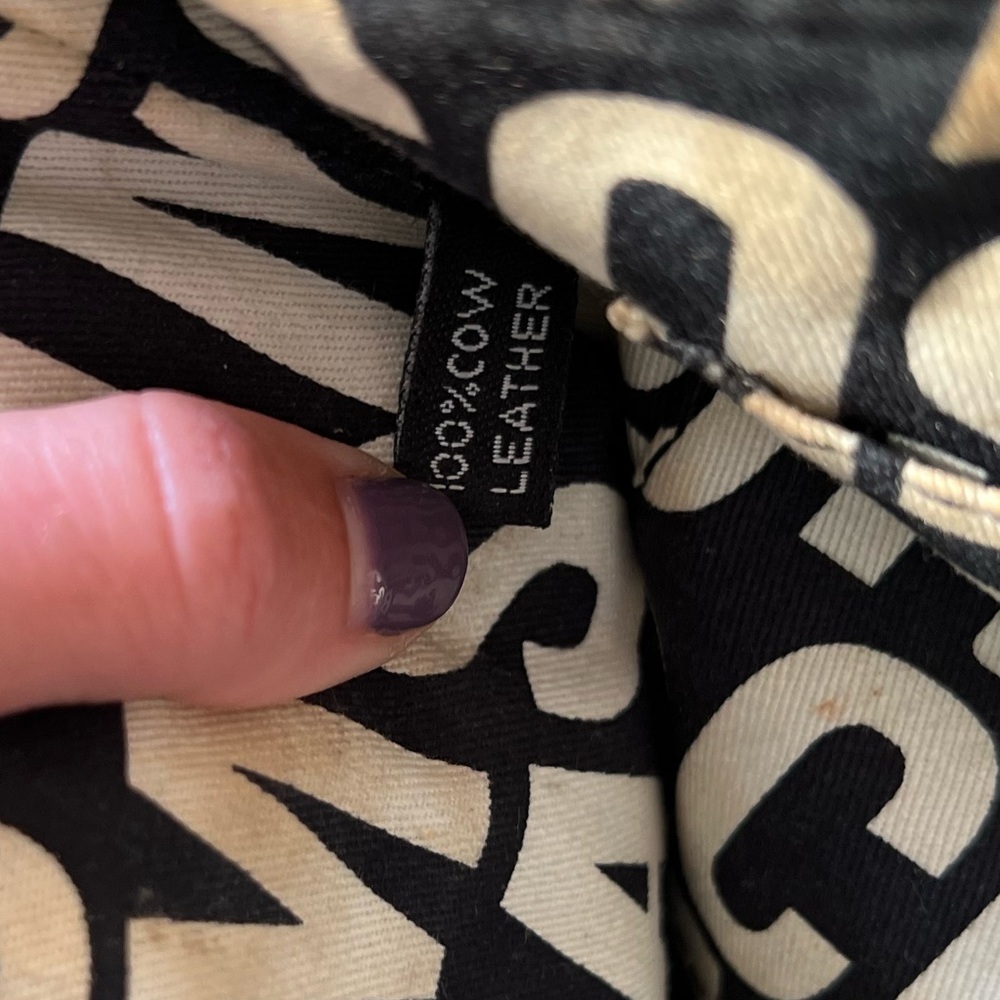 MARC BY MARC JACOBS Leather Crossbody Bag - Picture 7 of 10